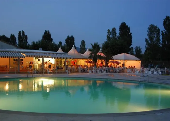 キャンプ場 Le Montourey Fréjus